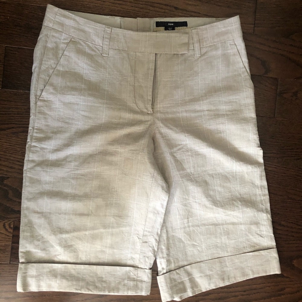 3/$20 Linen walking shorts